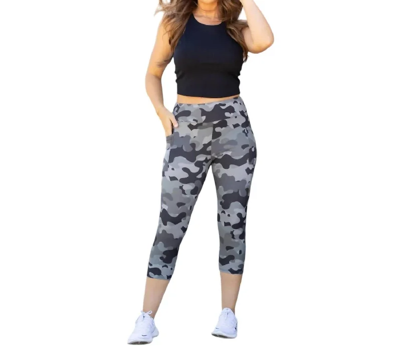 Ace Capri Leggings With Pockets In Camo