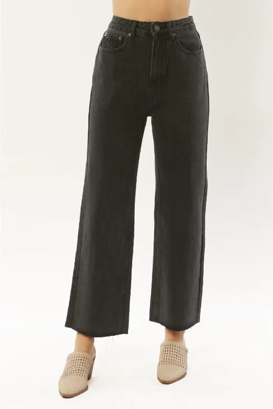 Gabi Crop Flare Denim Pant In Washed Black