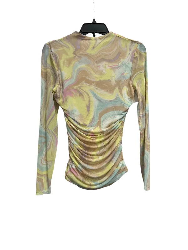 Top Long Sleeve By Nordstrom In Multi-colored, Size: M